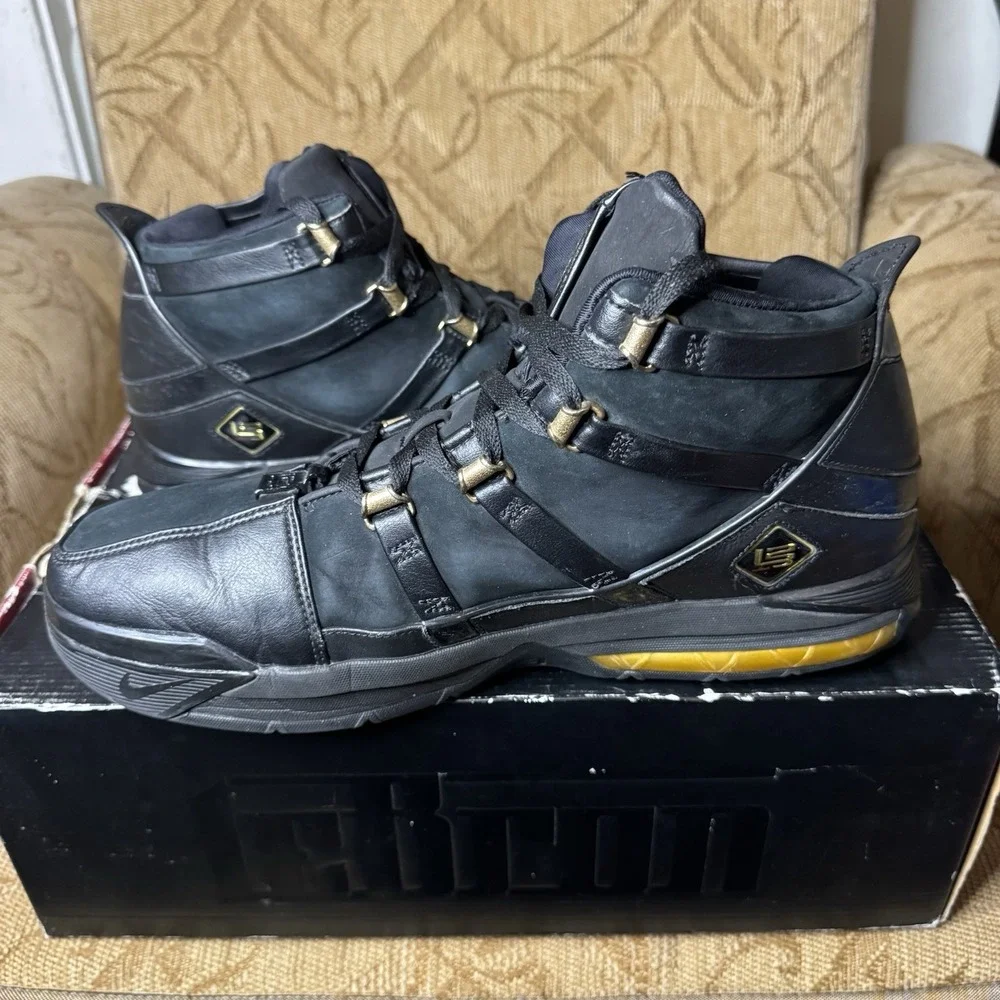 Rare 2006 Nike Zoom LeBron 3‎ Black/ Metallic Gold Size 13 W/Box!